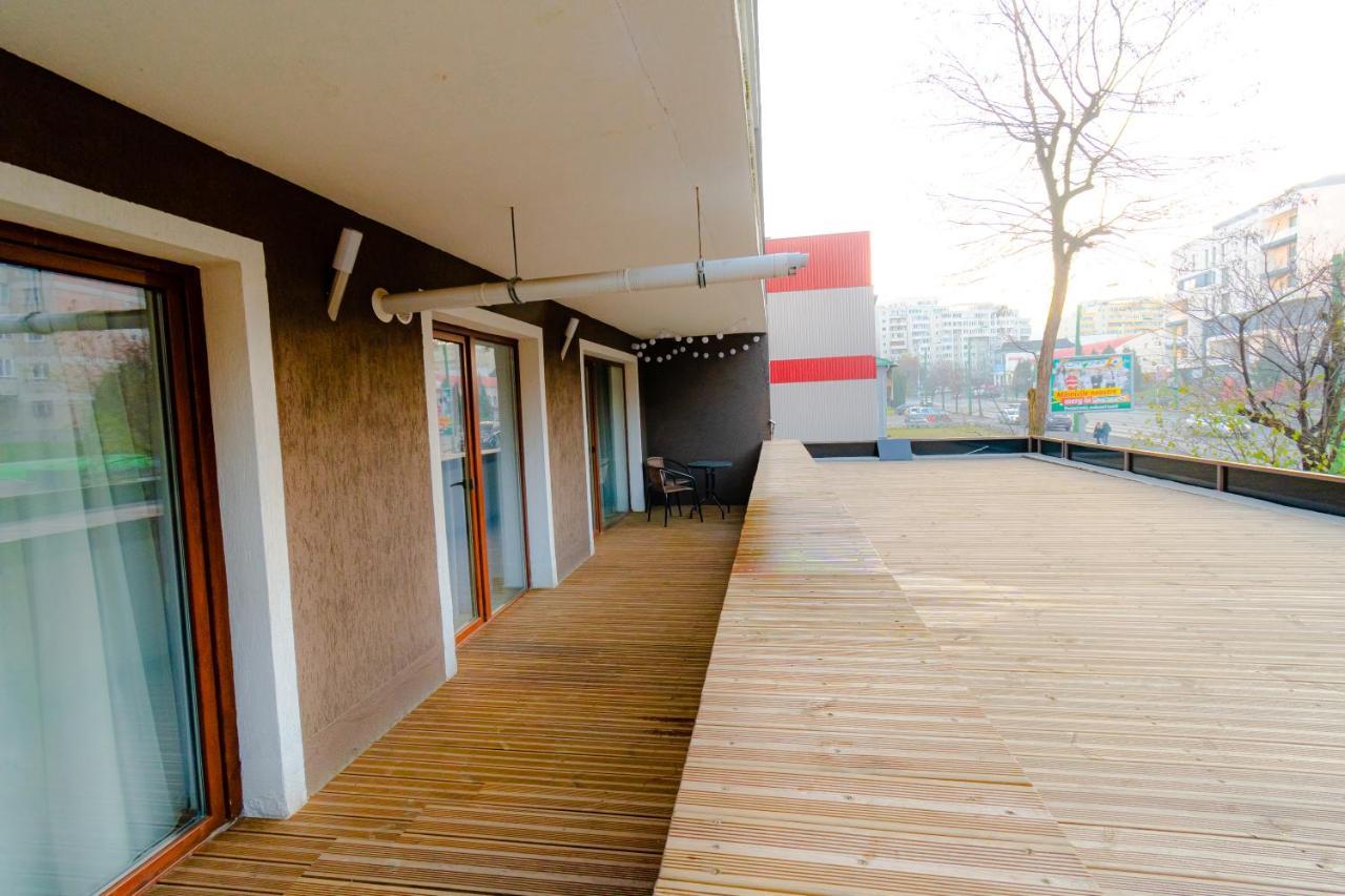 Transylvanian Apt. W/ Lrg. Terrace And Parking - Karpatenhaus Braşov Eksteriør bilde